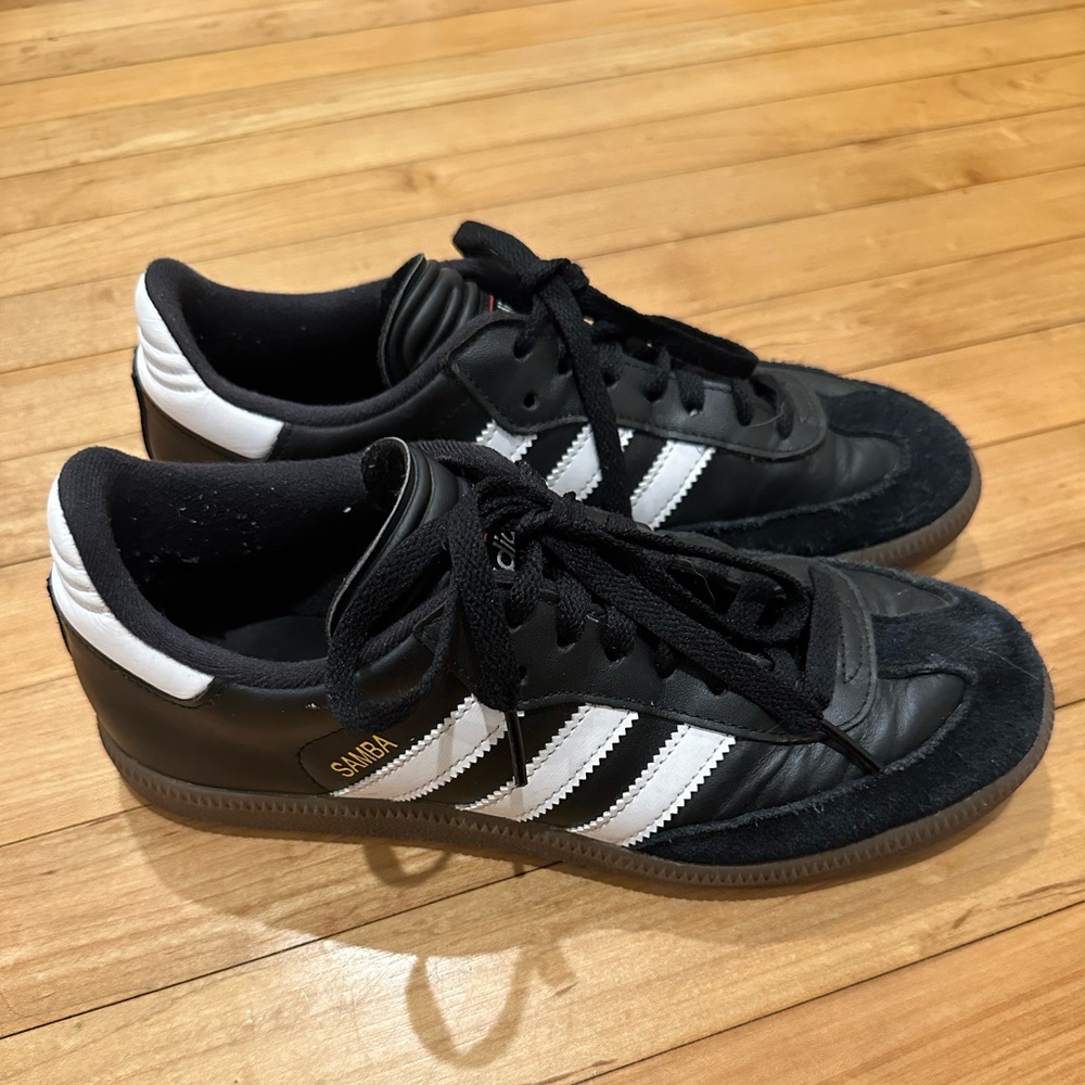 Adidas Sambas (men’s size 7)
